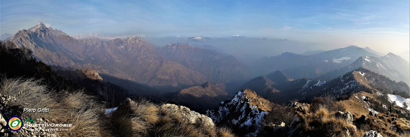 77 Vista panoramica sul percorso di rientro di cimetta in cimetta.jpg